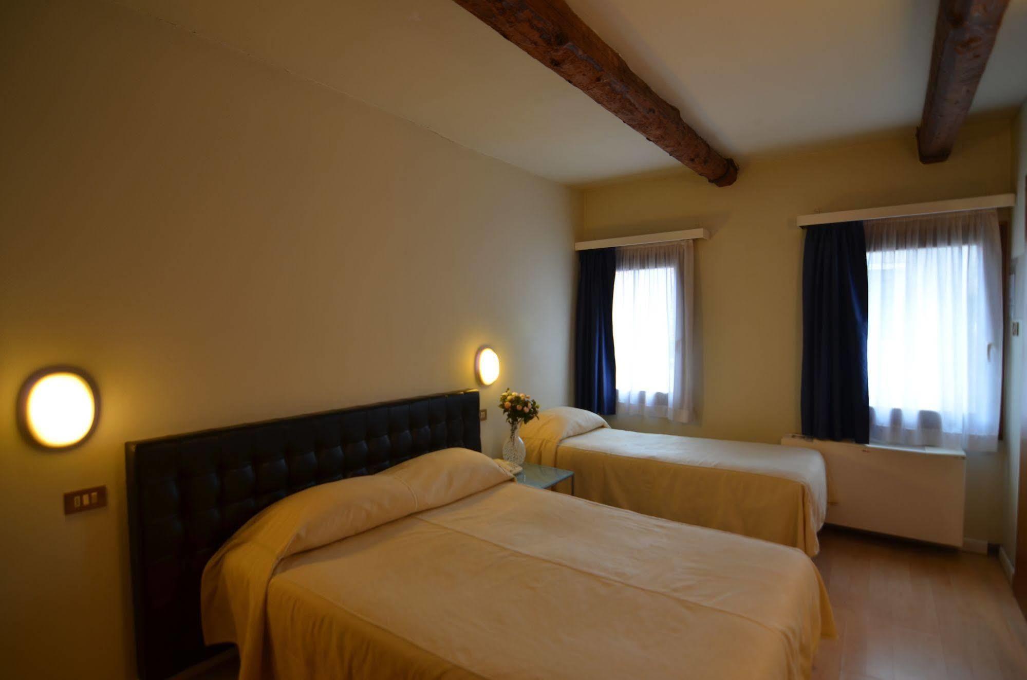Albergo Al Tiepolo Venice Exterior photo